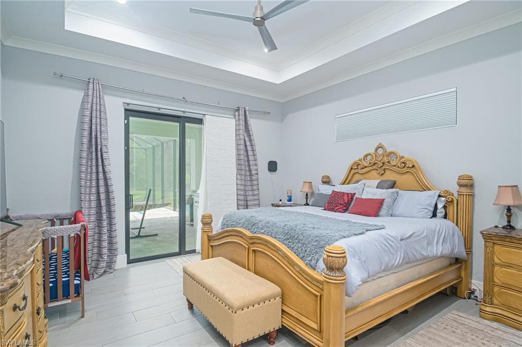 505 7th St NW, Naples, FL 34120-16