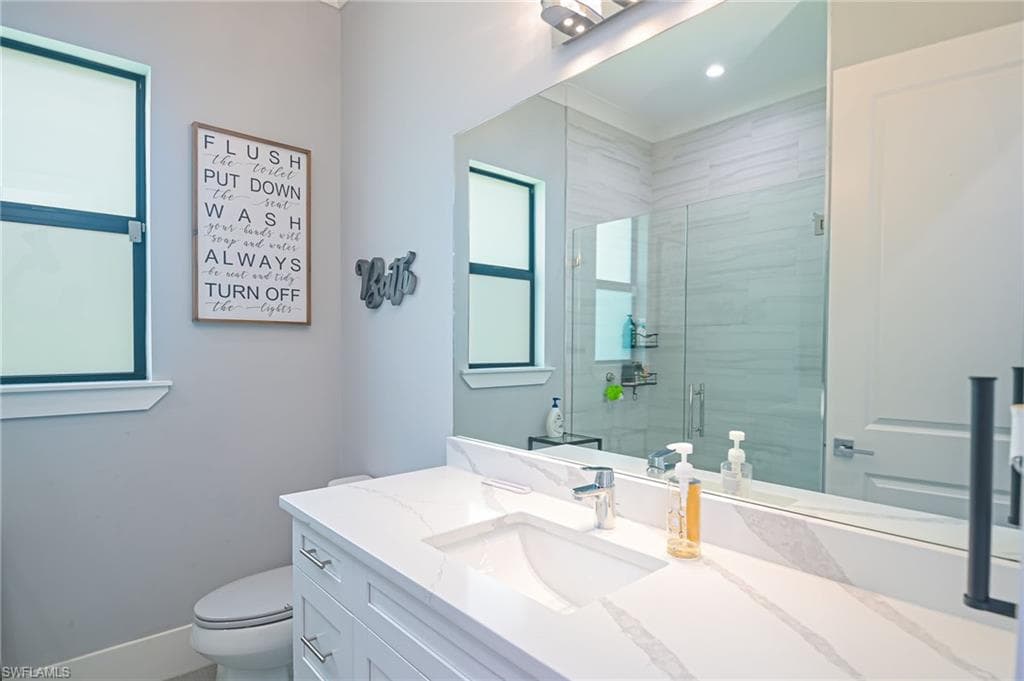 505 7th St NW, Naples, FL 34120-19