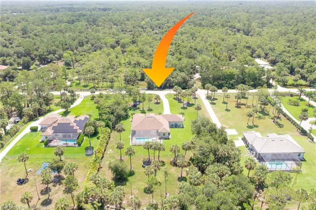 505 7th St NW, Naples, FL 34120-34