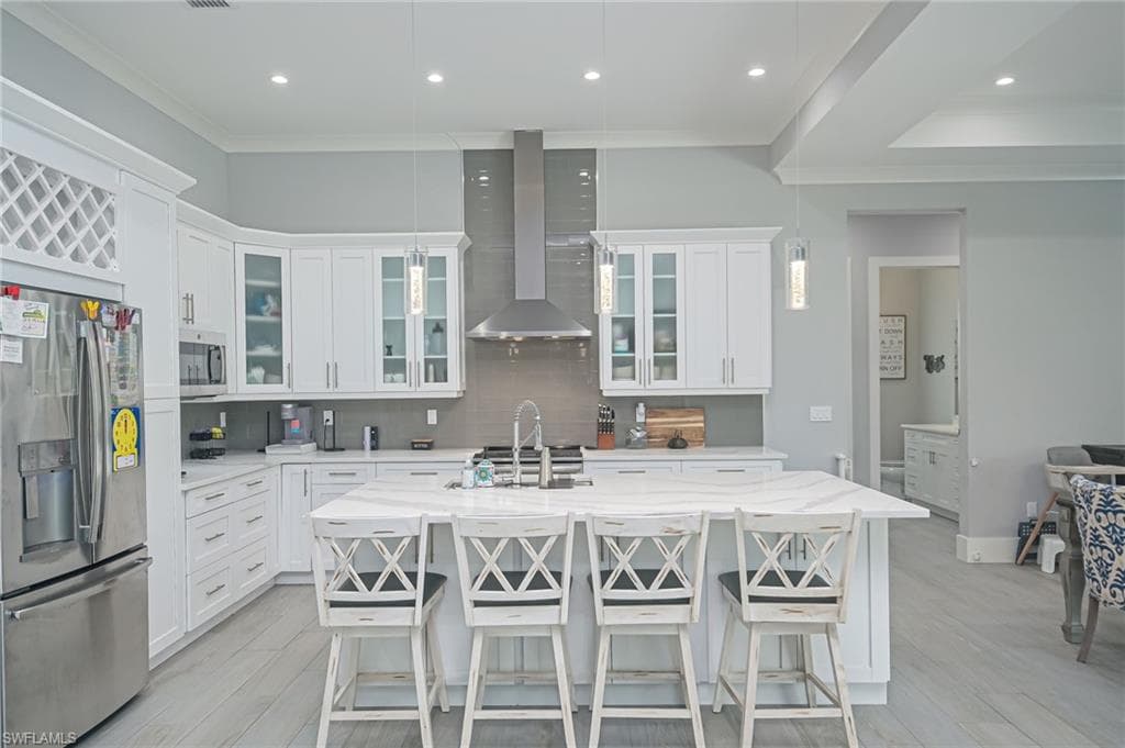 505 7th St NW, Naples, FL 34120-3