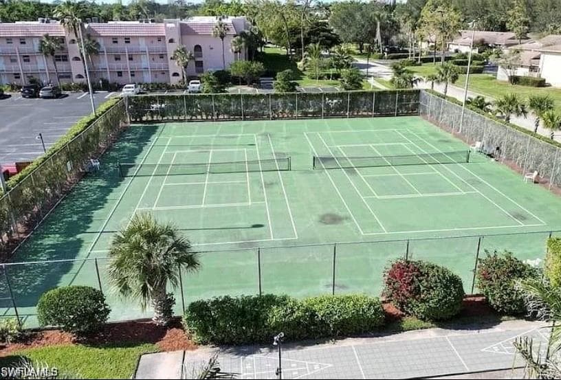 170 Turtle Lake Ct 304, Naples, FL 34105-6