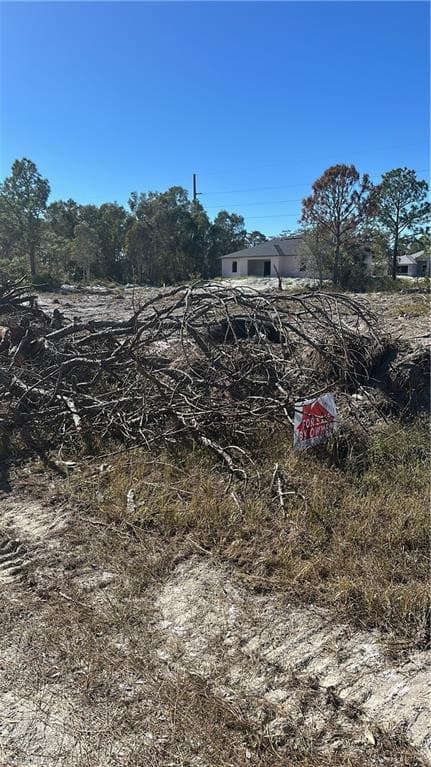 1068 Portland Ave S, Lehigh Acres, FL 33974-4