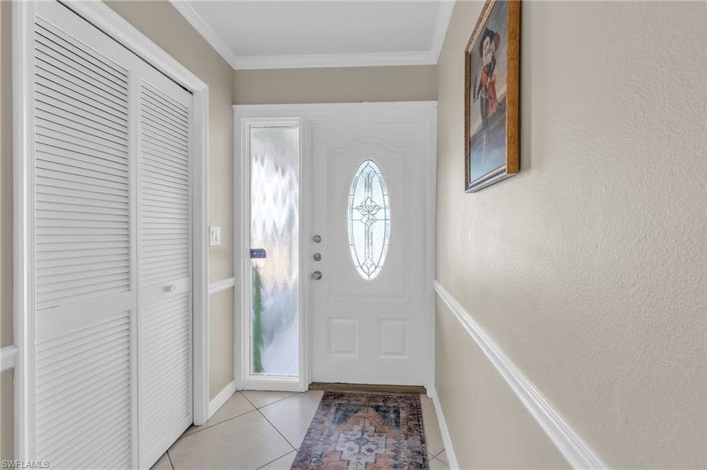 726 109th Ave N, Naples, FL 34108-9