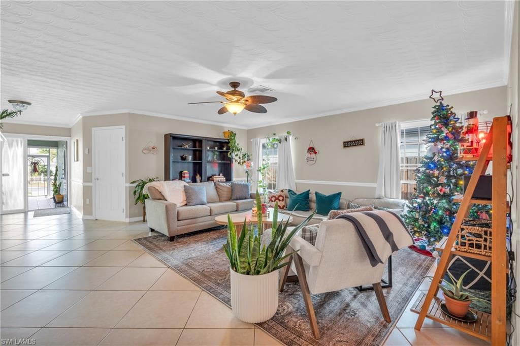 726 109th Ave N, Naples, FL 34108-13