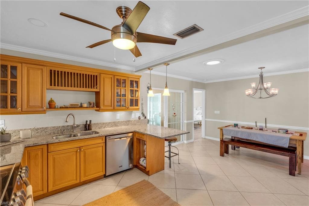 726 109th Ave N, Naples, FL 34108-19