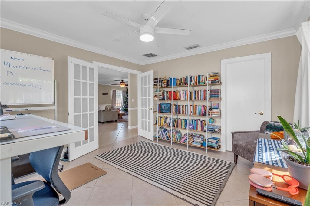 726 109th Ave N, Naples, FL 34108-21