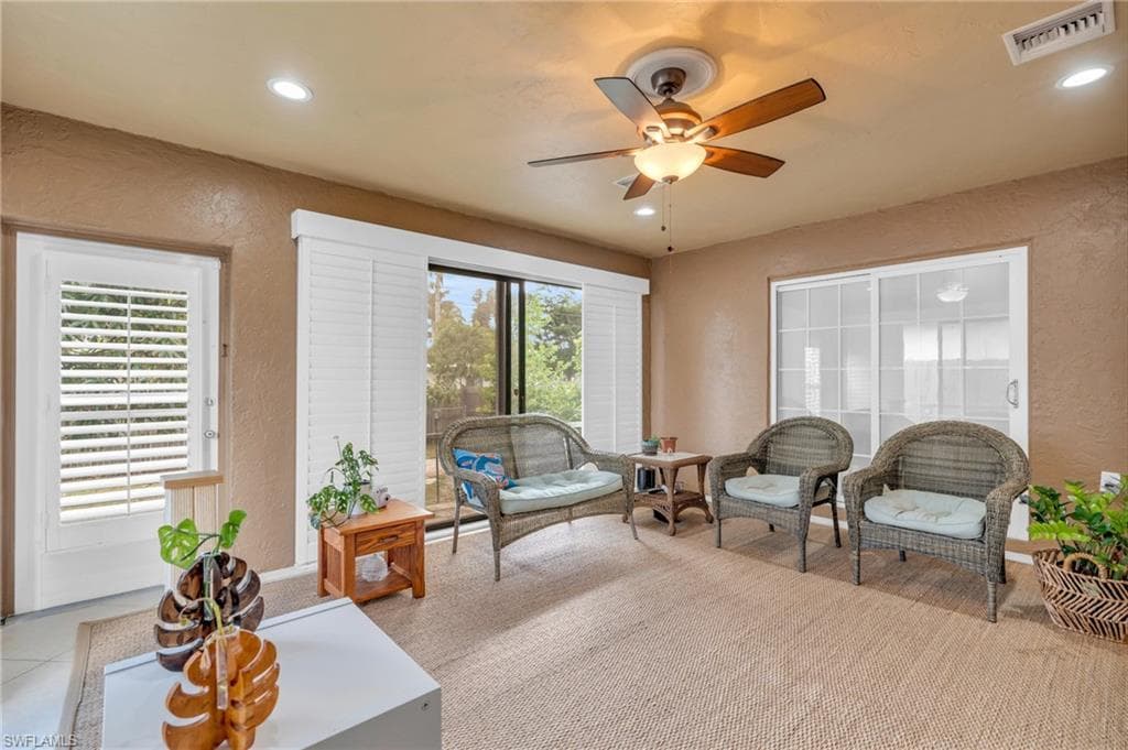 726 109th Ave N, Naples, FL 34108-32