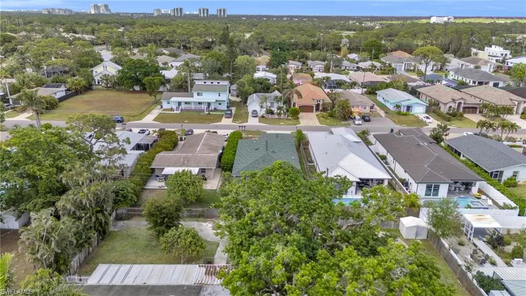 726 109th Ave N, Naples, FL 34108-40