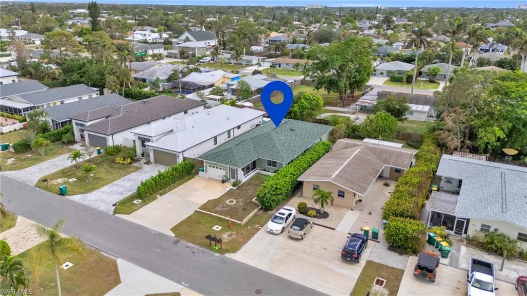 726 109th Ave N, Naples, FL 34108-8