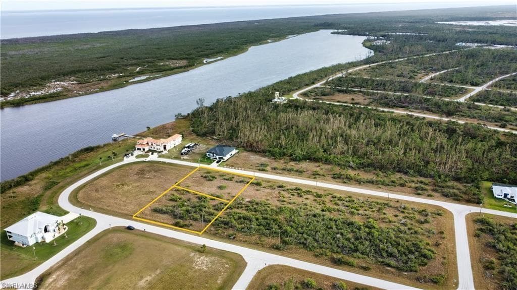 10591 Hatchett Cir, Port Charlotte, FL 33981-6