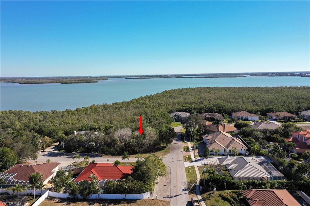 1895 Sheffield Ave, Marco Island, FL 34145-4