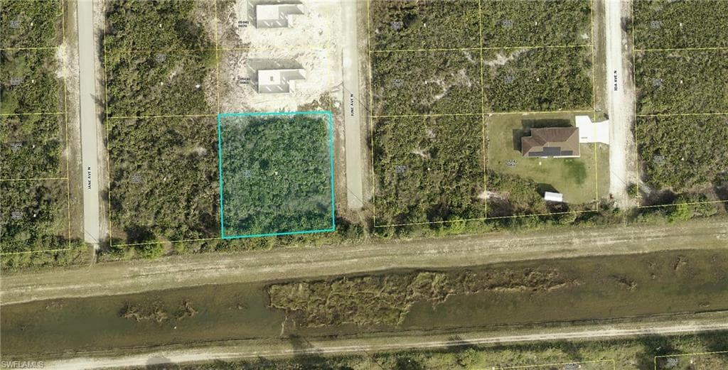 6001 June Ave N, Lehigh Acres, FL 33971-1