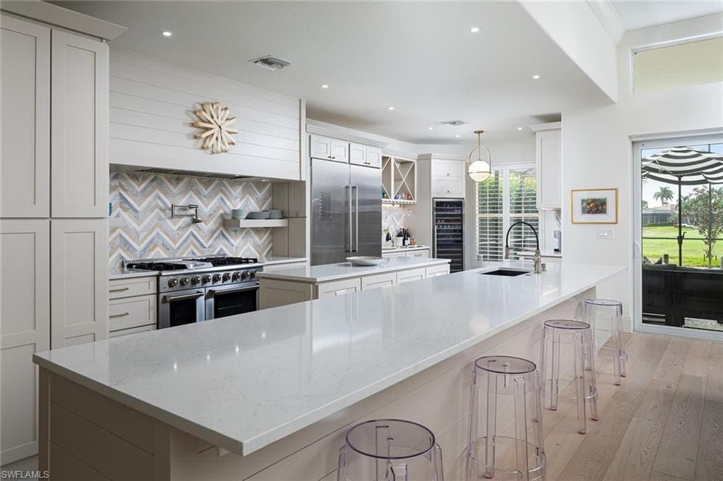 4931 Cerromar Dr, Naples, FL 34112-4