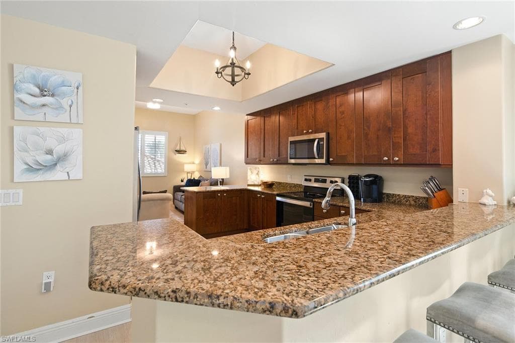 985 Sandpiper St I201, Naples, FL 34102-15
