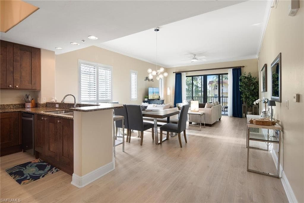 985 Sandpiper St I201, Naples, FL 34102-5