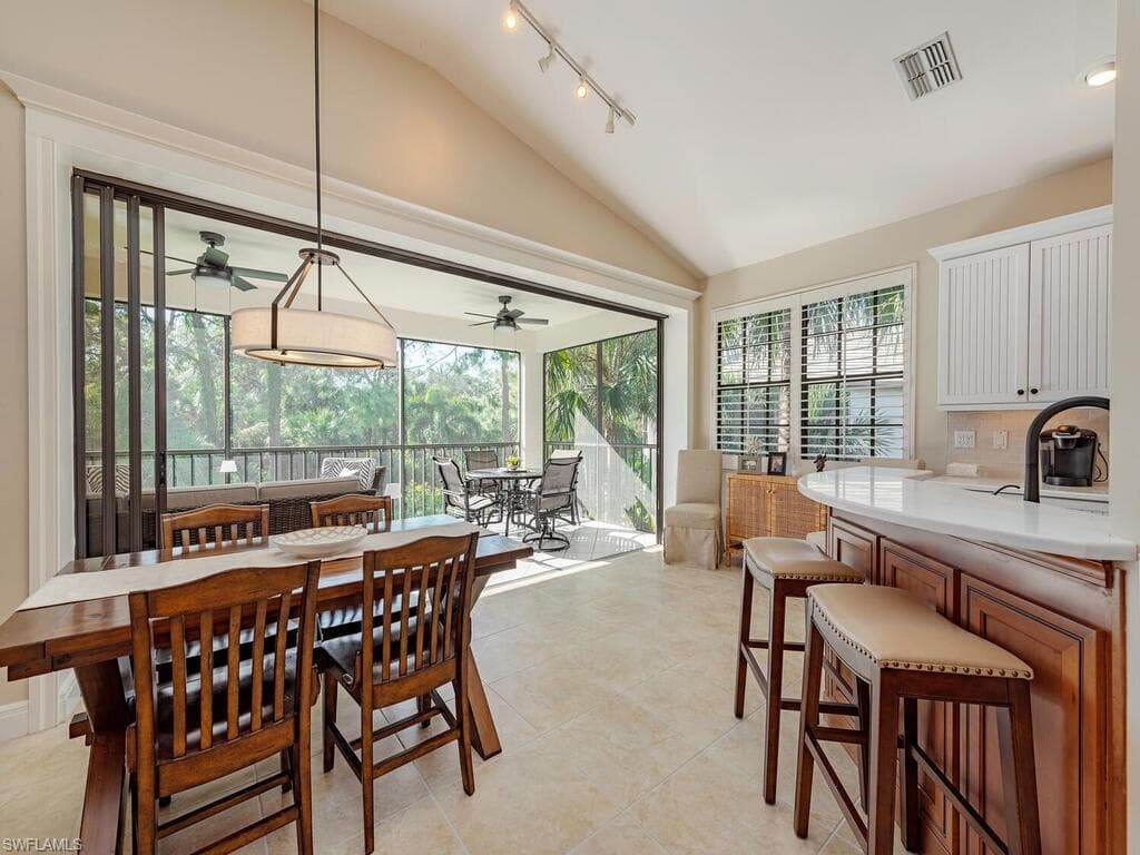 27031 Oakwood Lake Dr 202, Bonita Springs, FL 34134-5