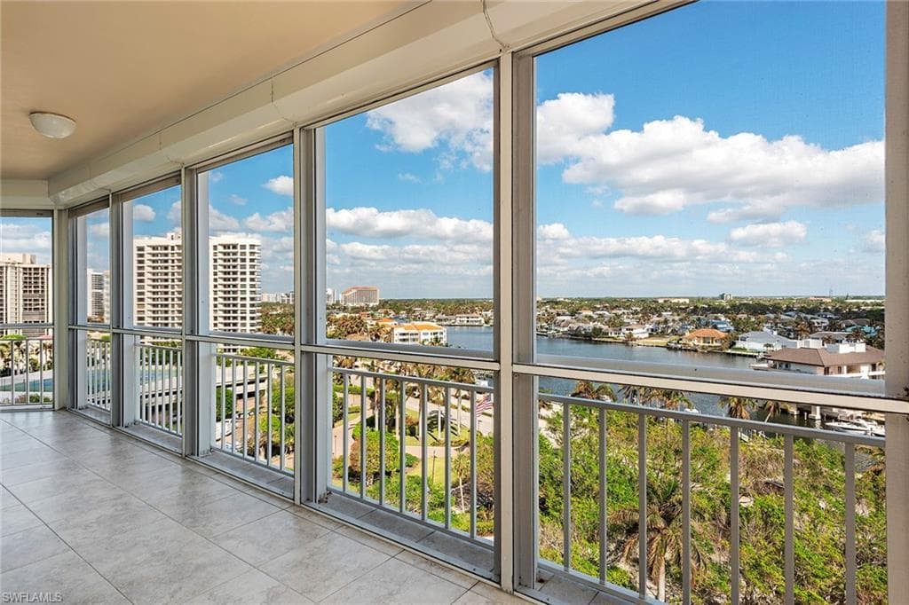 4255 Gulf Shore Blvd N 802, Naples, FL 34103-1