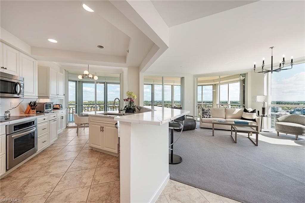 4255 Gulf Shore Blvd N 802, Naples, FL 34103-5