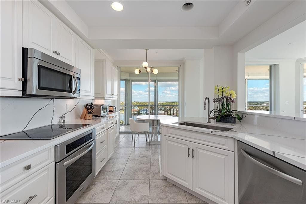 4255 Gulf Shore Blvd N 802, Naples, FL 34103-6