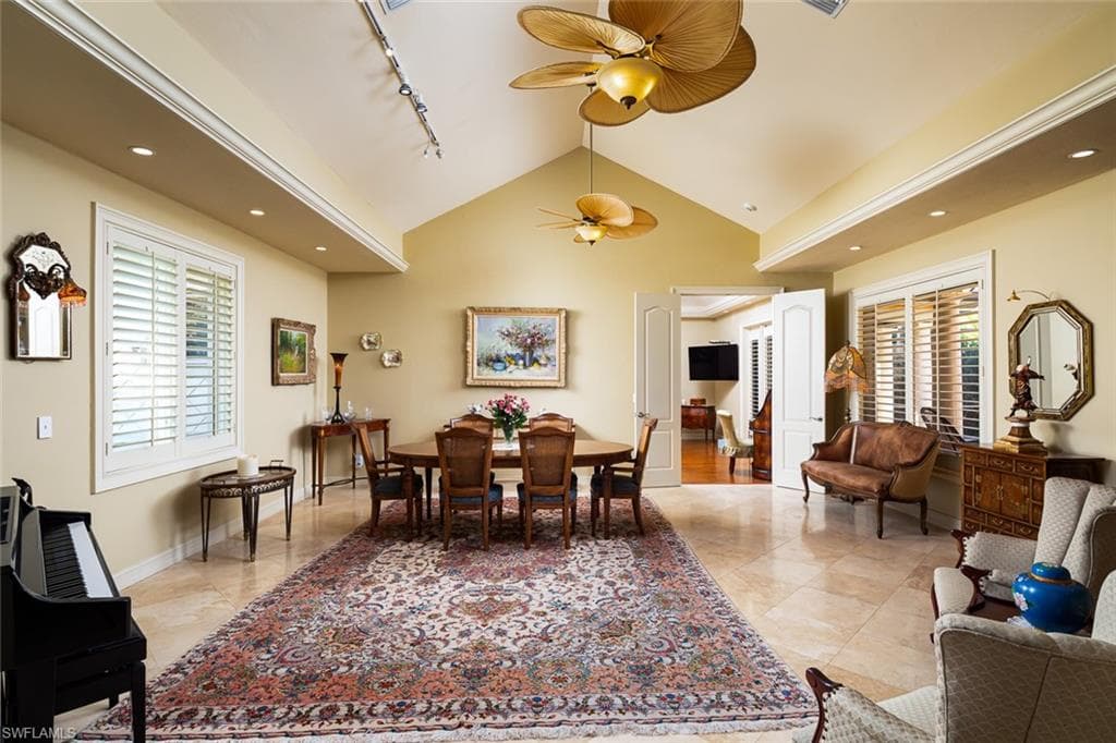720 Pine Creek Ln, Naples, FL 34108-4