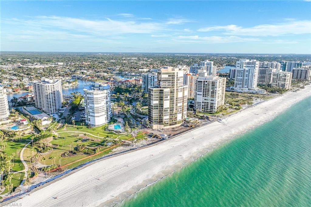 4401 Gulf Shore Blvd N C304, Naples, FL 34103-42