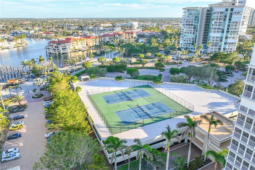 4401 Gulf Shore Blvd N C304, Naples, FL 34103-46