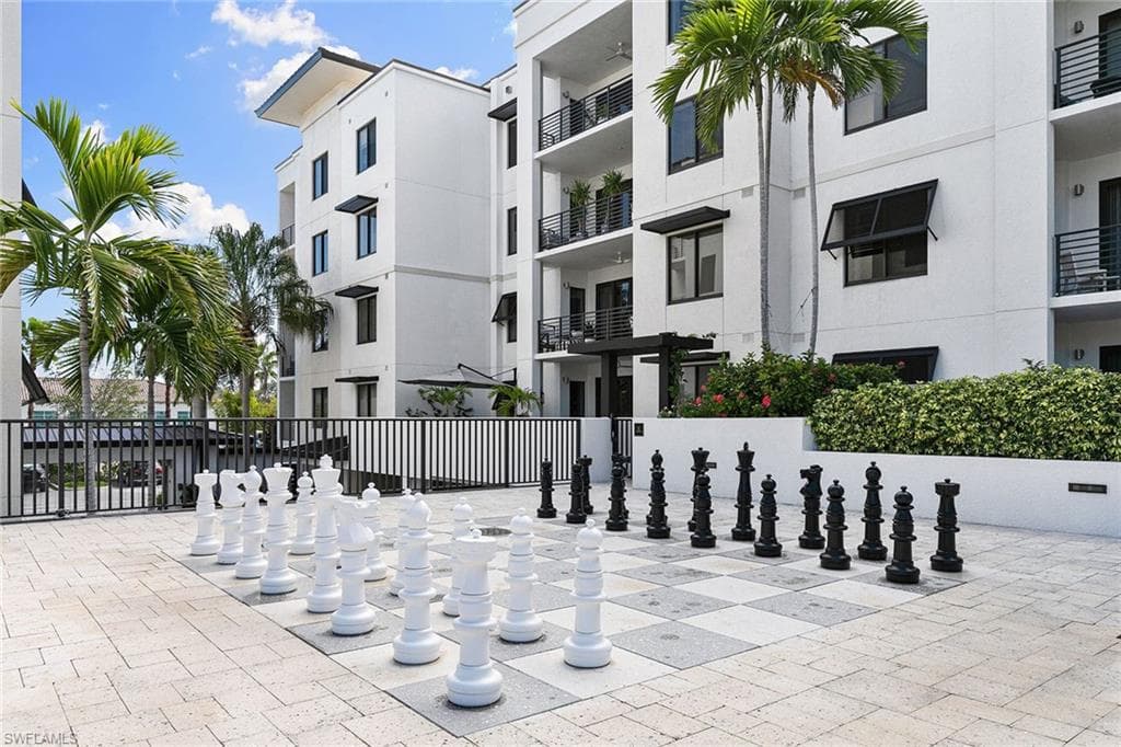 1115 Central Ave 349, Naples, FL 34102-35