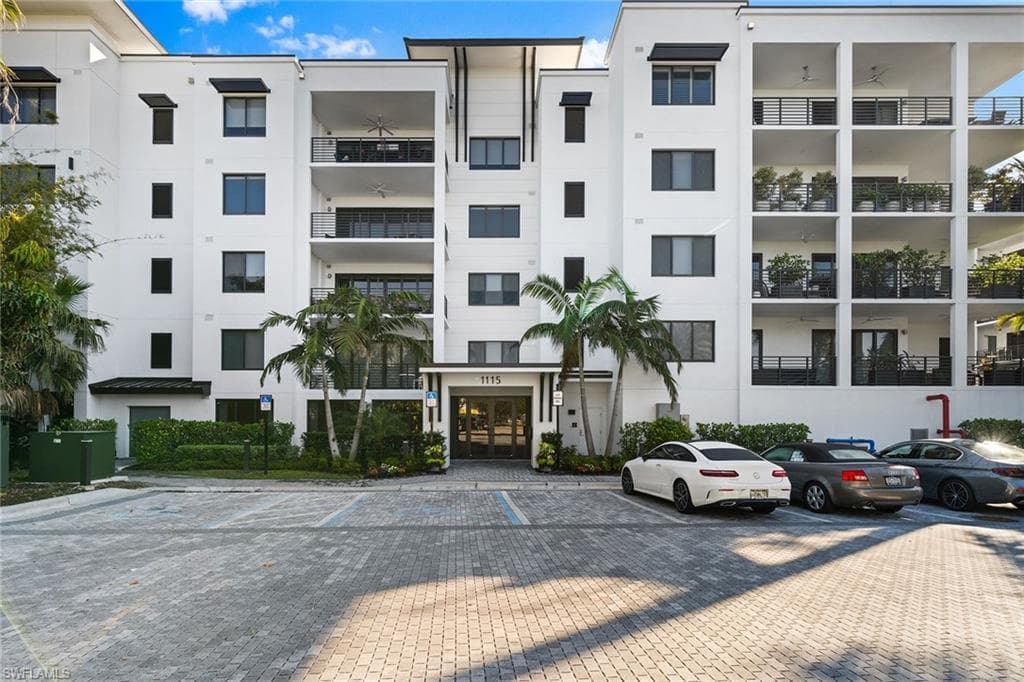 1115 Central Ave 349, Naples, FL 34102-50