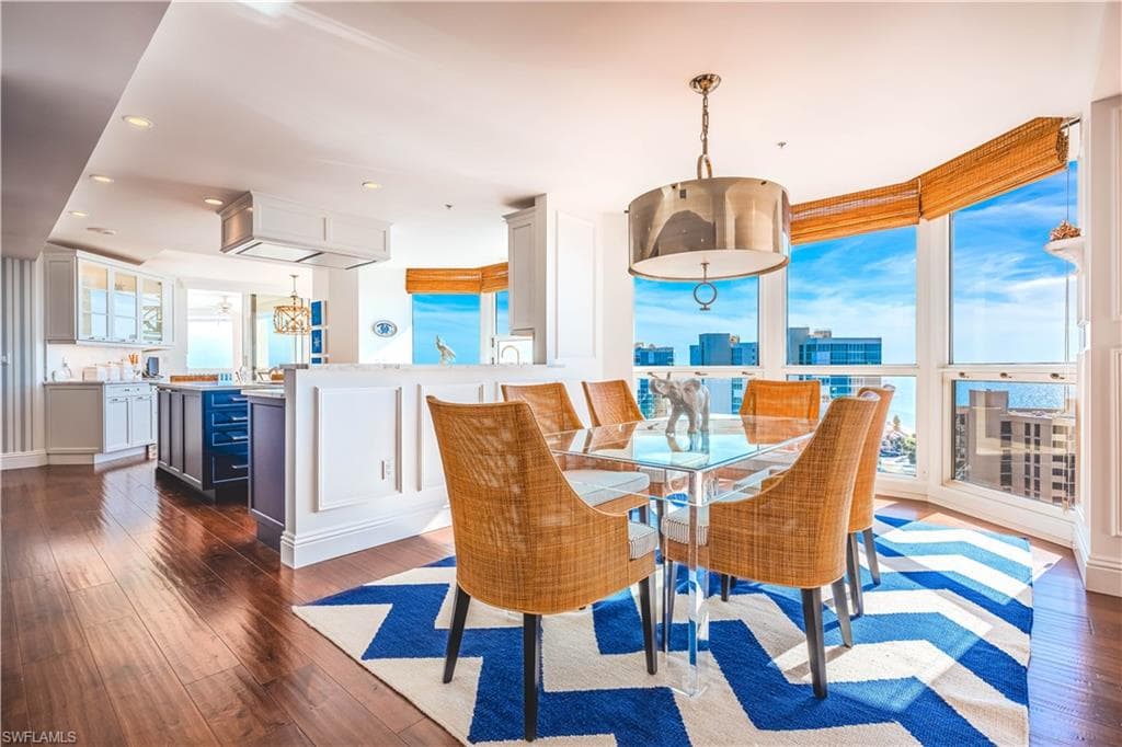 4021 Gulf Shore Blvd N 1801, Naples, FL 34103-14