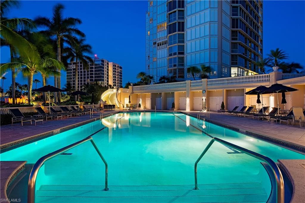 4021 Gulf Shore Blvd N 1801, Naples, FL 34103-40