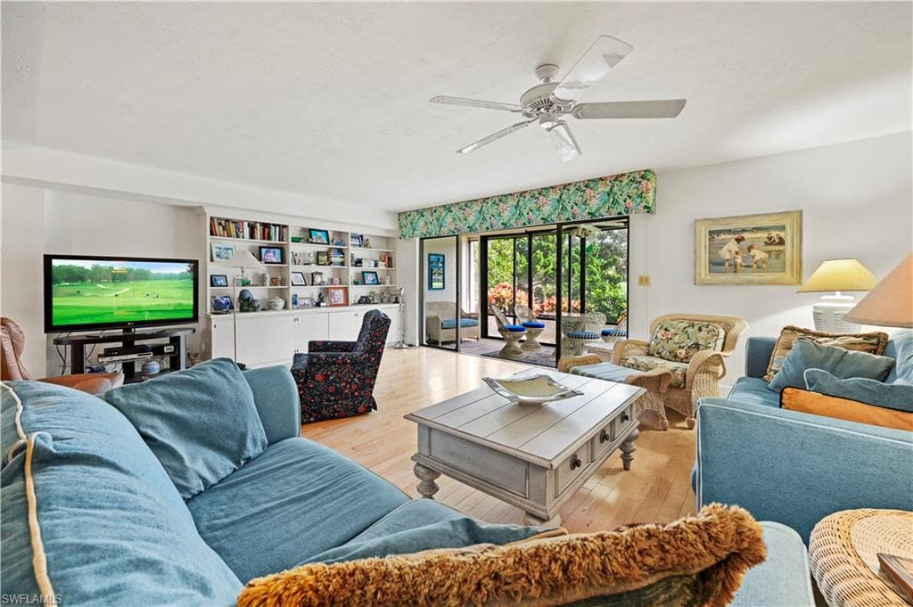 1510 Imperial Golf Course Blvd 111, Naples, FL 34110-8