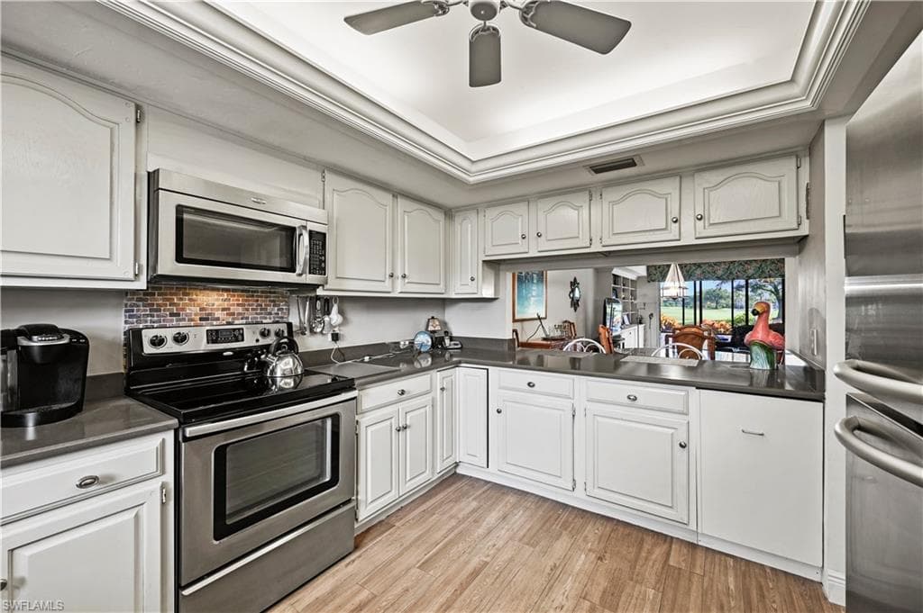 1510 Imperial Golf Course Blvd 111, Naples, FL 34110-3