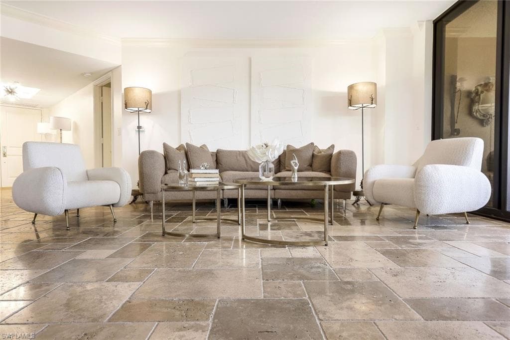 6597 Nicholas Blvd 306, Naples, FL 34108-9