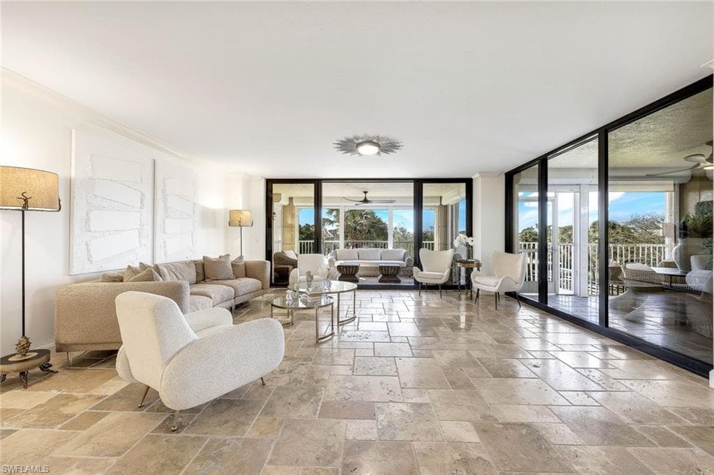 6597 Nicholas Blvd 306, Naples, FL 34108-10