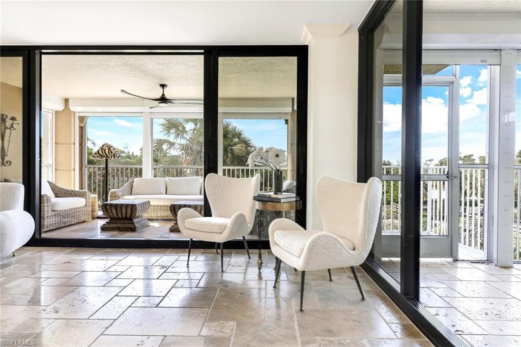 6597 Nicholas Blvd 306, Naples, FL 34108-11