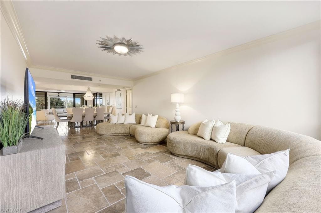 6597 Nicholas Blvd 306, Naples, FL 34108-13