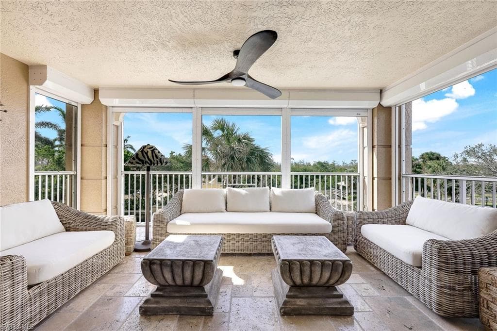 6597 Nicholas Blvd 306, Naples, FL 34108-22