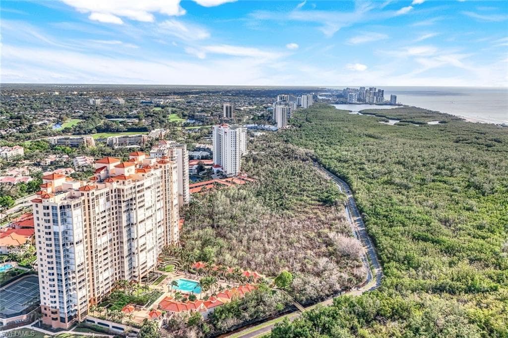6597 Nicholas Blvd 306, Naples, FL 34108-44