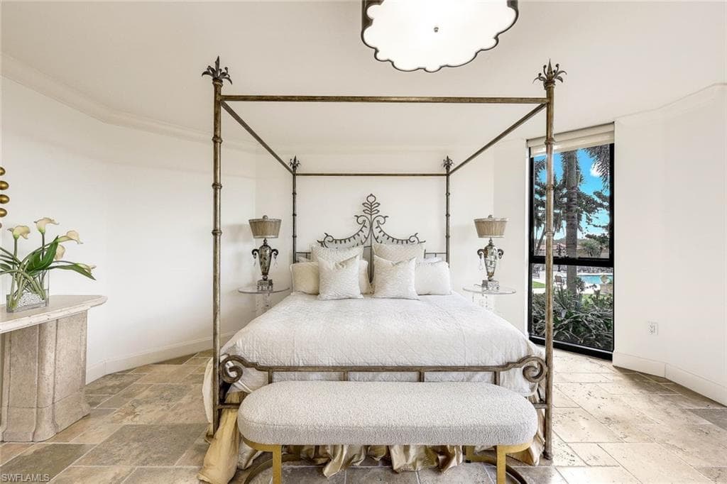 6597 Nicholas Blvd 306, Naples, FL 34108-4