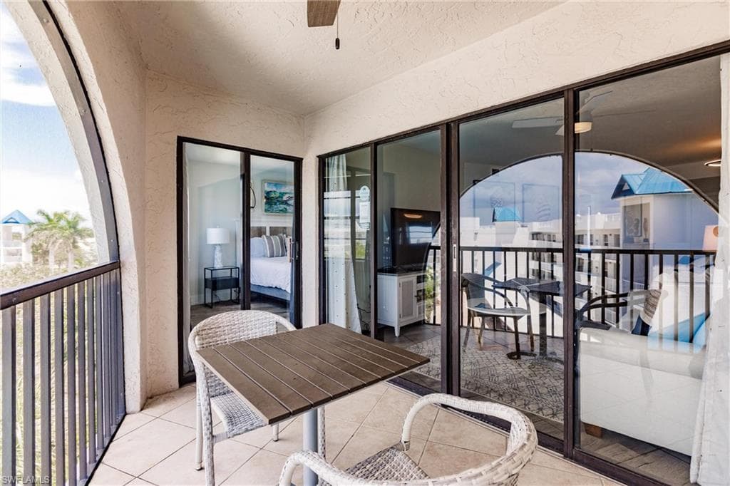 995 Anglers Cv N-503, Marco Island, FL 34145-23