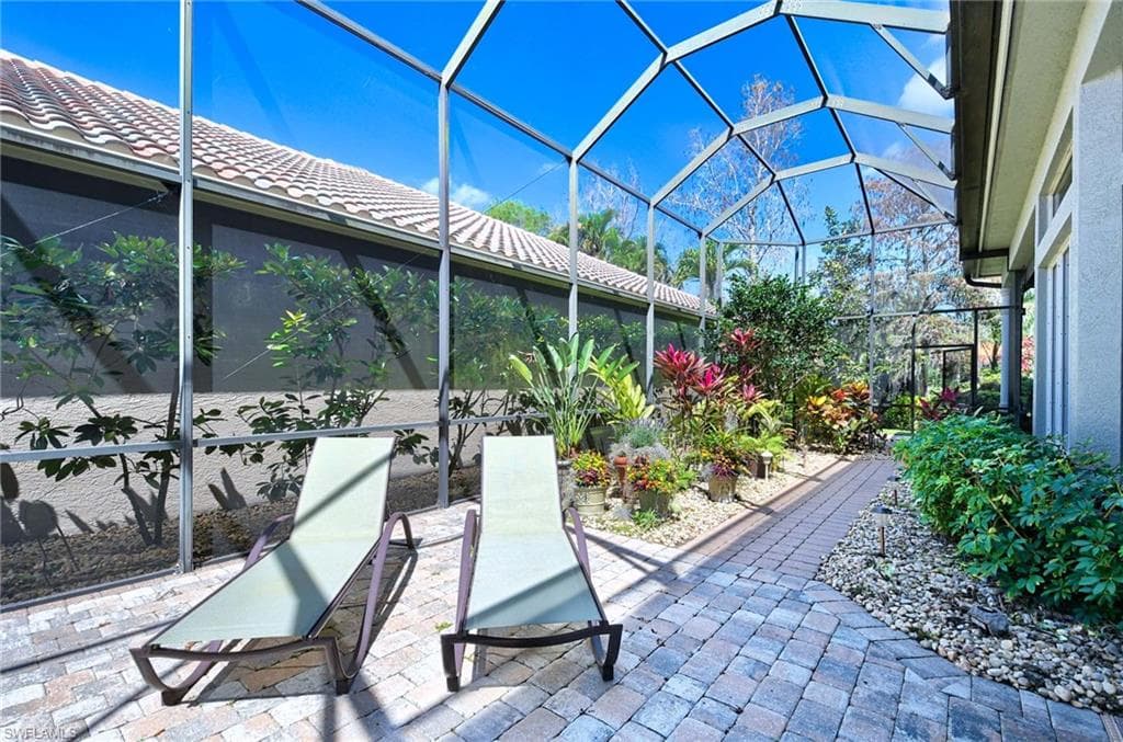 3133 Terramar Dr, Naples, FL 34119-26