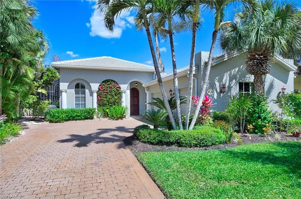 3133 Terramar Dr, Naples, FL 34119-2