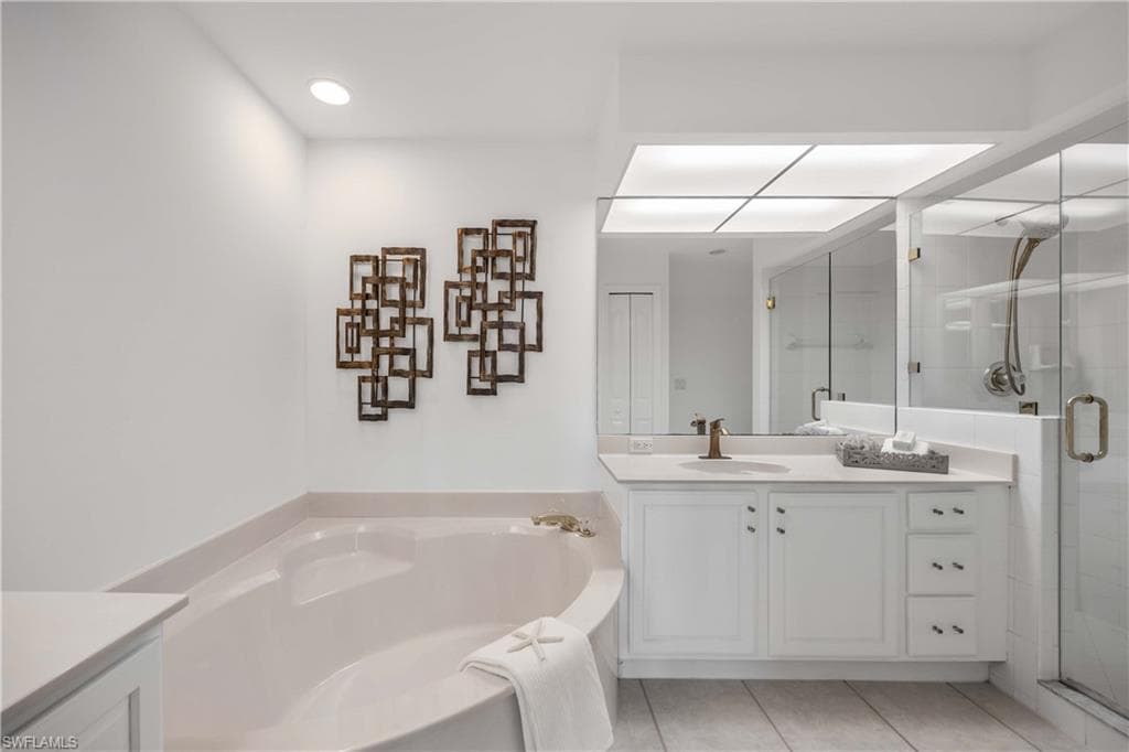 8580 Mystic Greens Way 602, Naples, FL 34113-30
