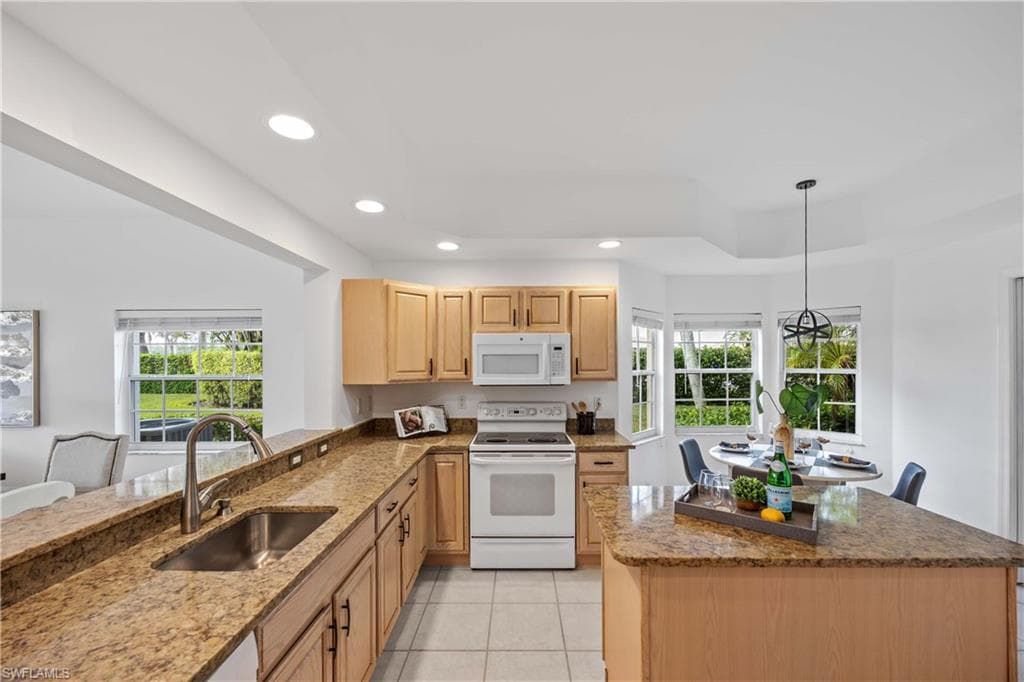 8580 Mystic Greens Way 602, Naples, FL 34113-35