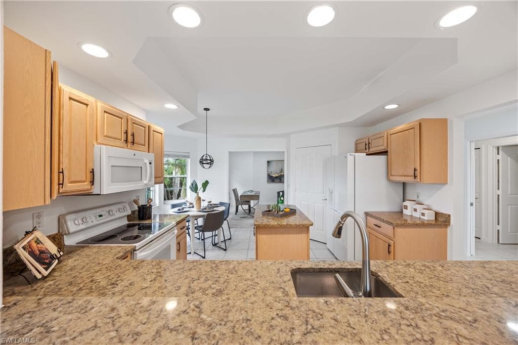 8580 Mystic Greens Way 602, Naples, FL 34113-36