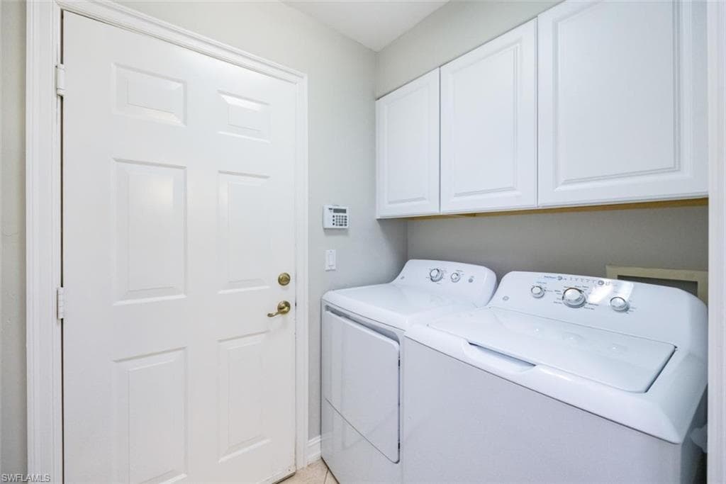 1786 Tarpon Bay Dr S 102, Naples, FL 34119-17