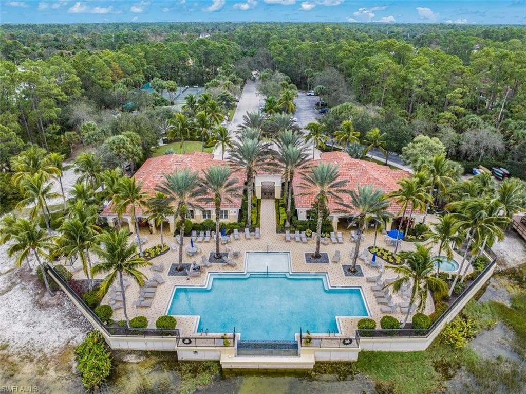 1786 Tarpon Bay Dr S 102, Naples, FL 34119-24