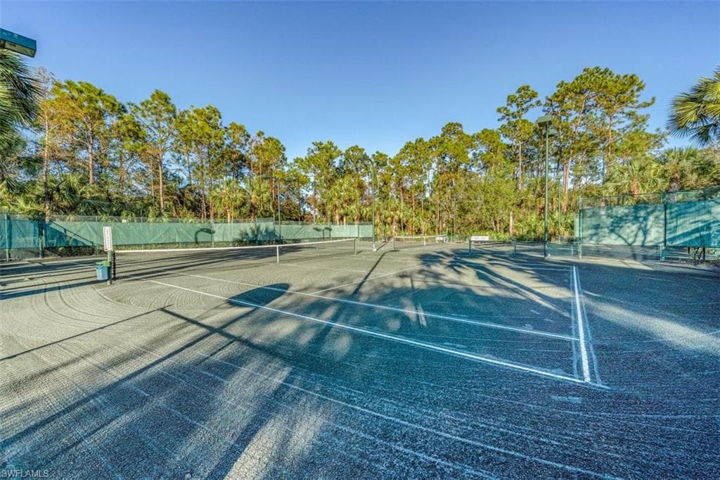 1786 Tarpon Bay Dr S 102, Naples, FL 34119-35