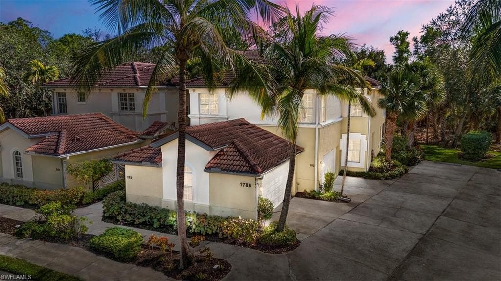 1786 Tarpon Bay Dr S 102, Naples, FL 34119-39