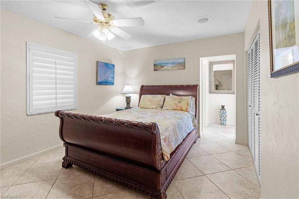 775 Willow Ct, Marco Island, FL 34145-23